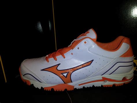 cheap baseball coaches shoes|best shoes for softball coaches.